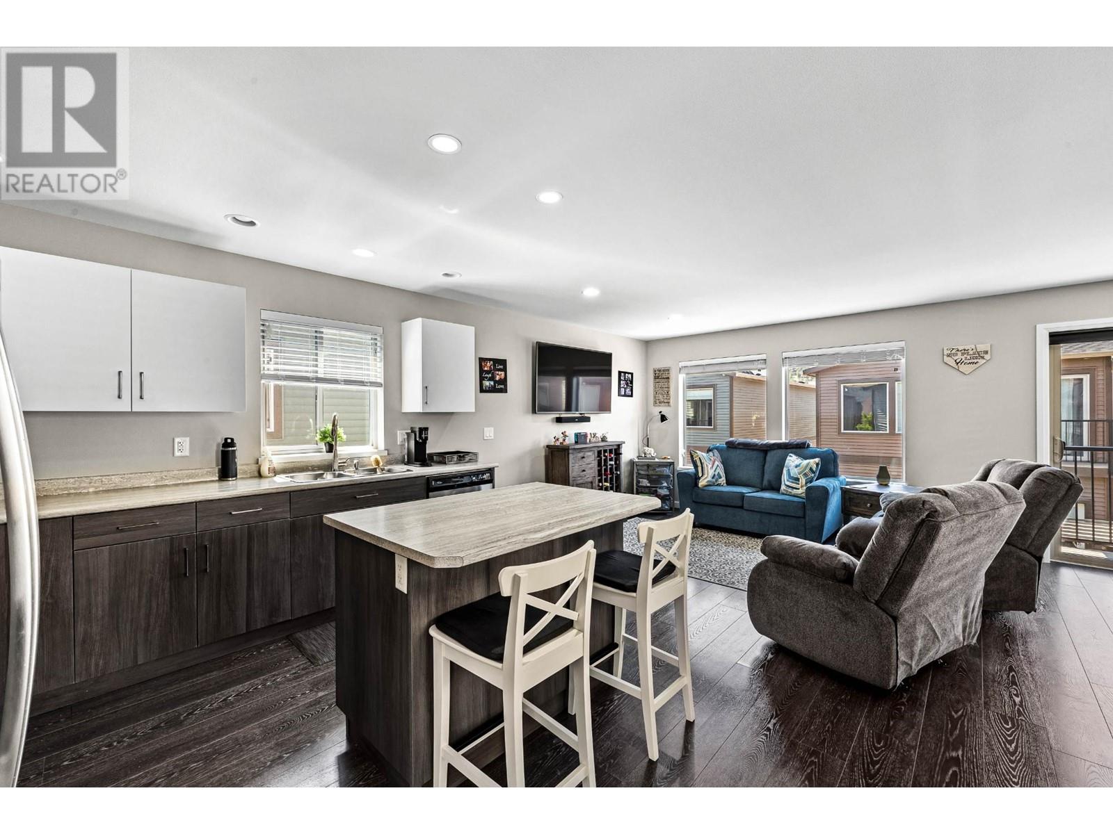 119-1850 Hugh Allan Drive, Kamloops, British Columbia  V1S 0C8 - Photo 5 - 180301