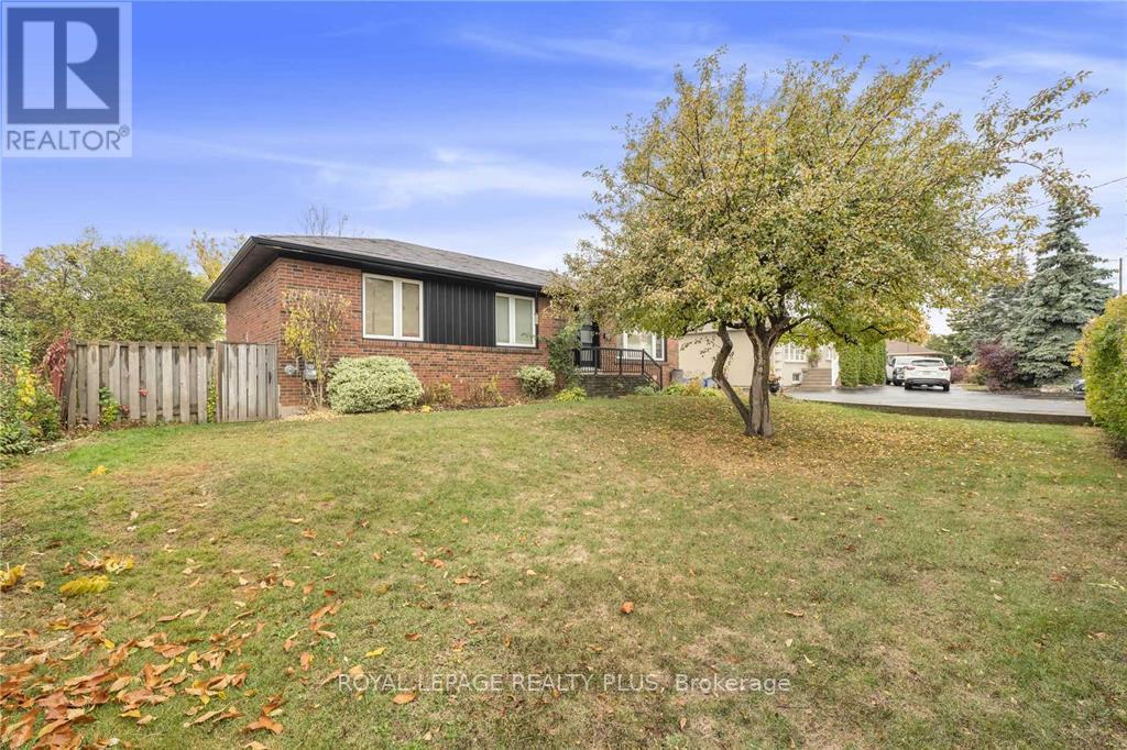 382 Third Line, Oakville (Bronte West), Ontario  L6L 4A4 - Photo 2 - W9248447