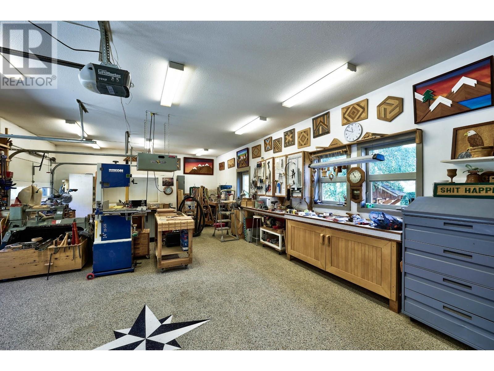 3745 Navatanee Drive, Kamloops, British Columbia  V2H 1S1 - Photo 25 - 180308