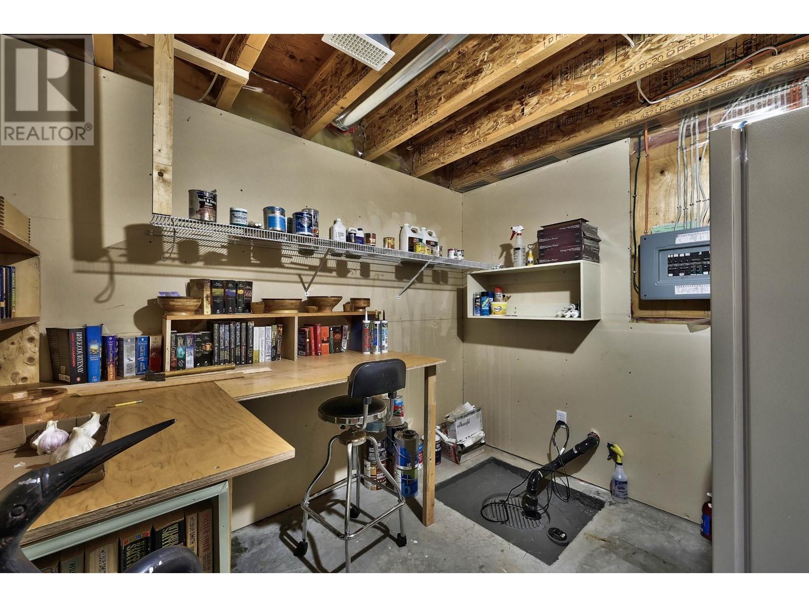 3745 Navatanee Drive, Kamloops, British Columbia  V2H 1S1 - Photo 30 - 180308