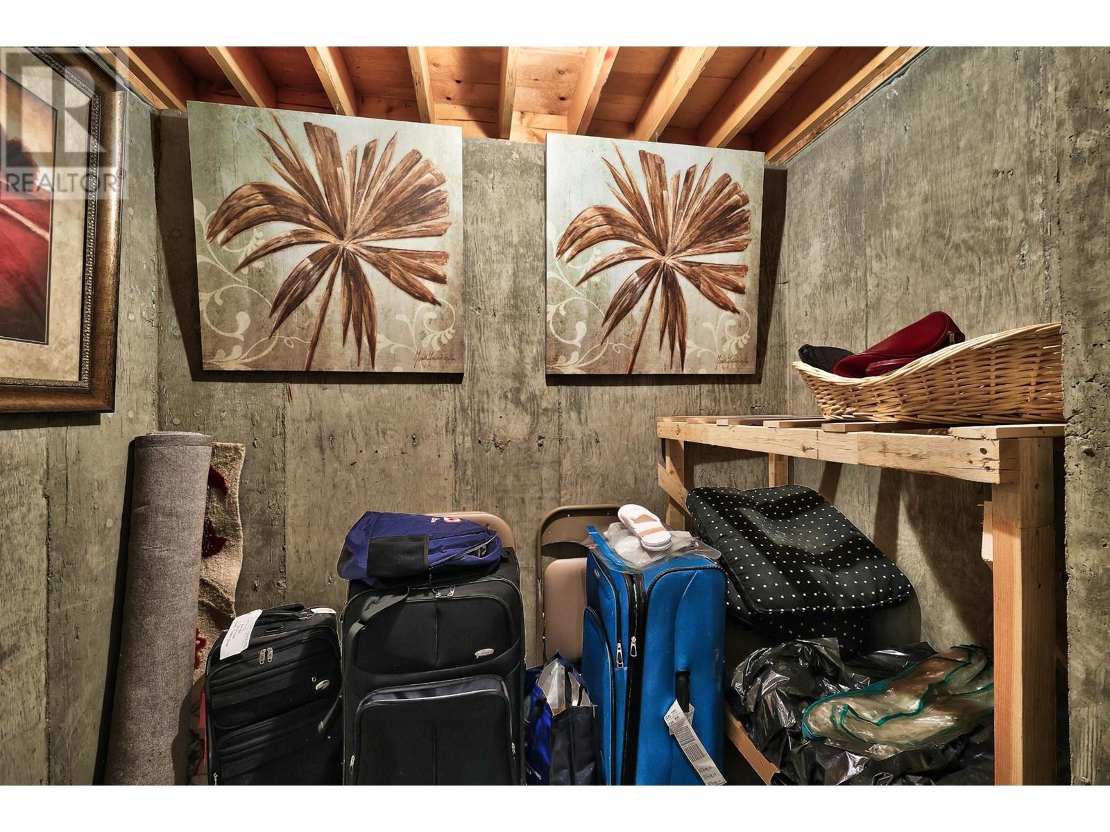 3745 Navatanee Drive, Kamloops, British Columbia  V2H 1S1 - Photo 31 - 180308