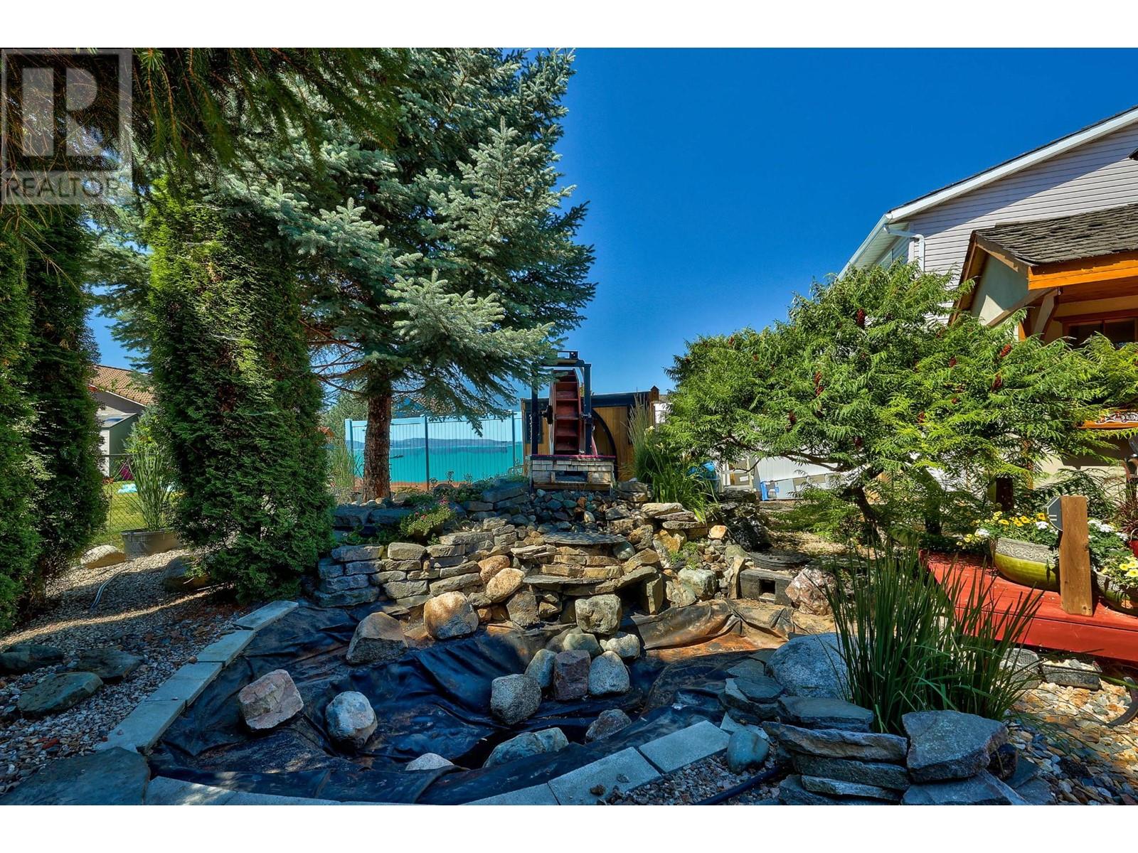 3745 Navatanee Drive, Kamloops, British Columbia  V2H 1S1 - Photo 34 - 180308