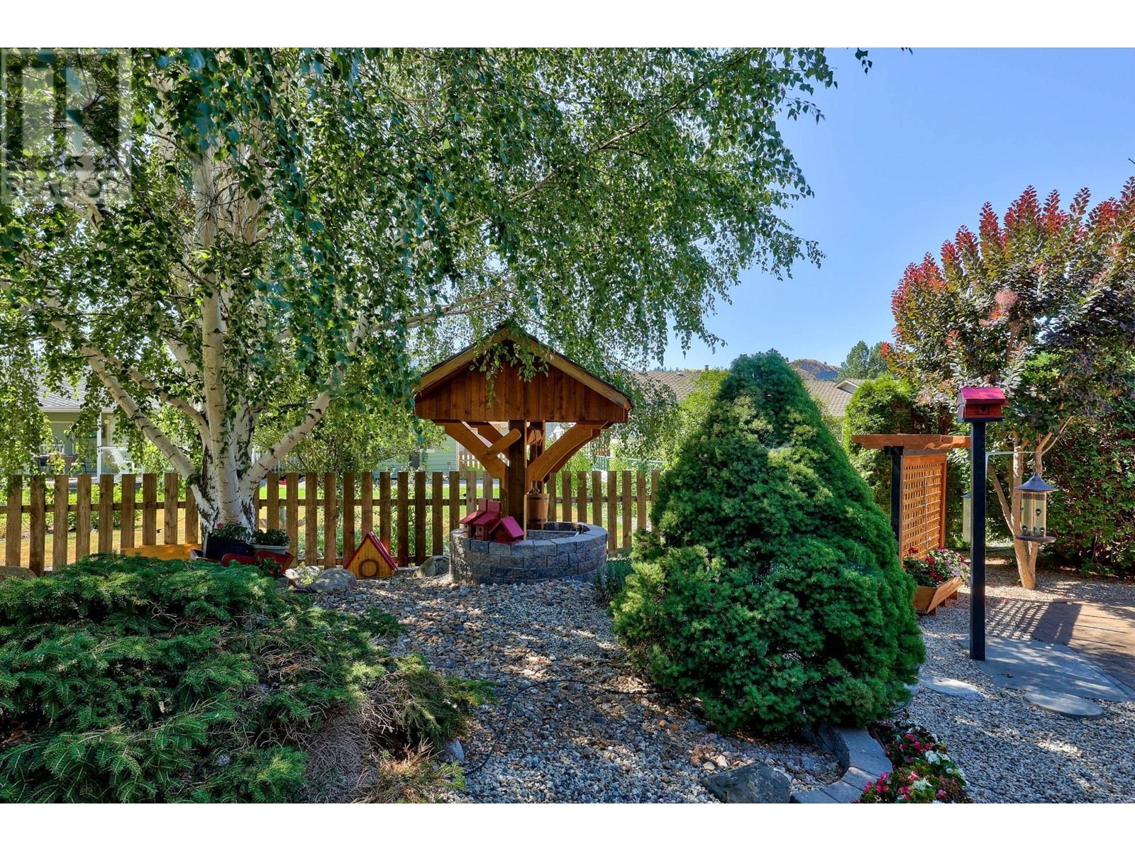 3745 Navatanee Drive, Kamloops, British Columbia  V2H 1S1 - Photo 38 - 180308