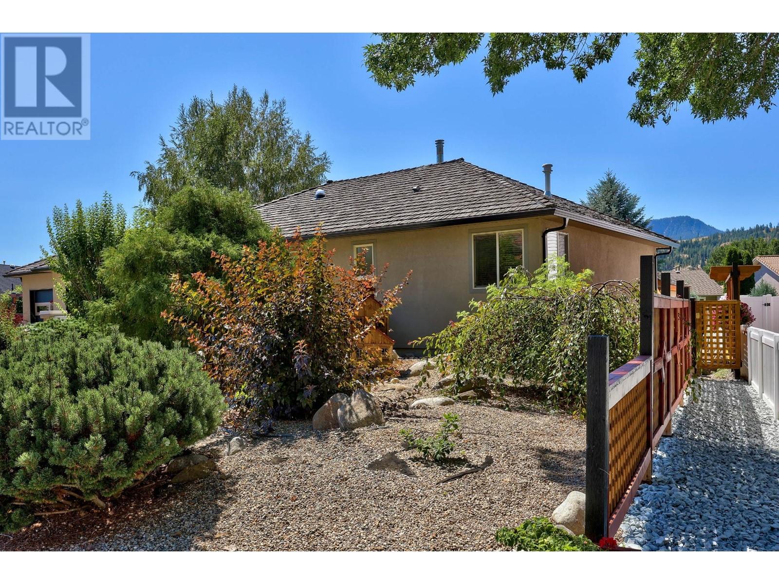 3745 Navatanee Drive, Kamloops, British Columbia  V2H 1S1 - Photo 46 - 180308