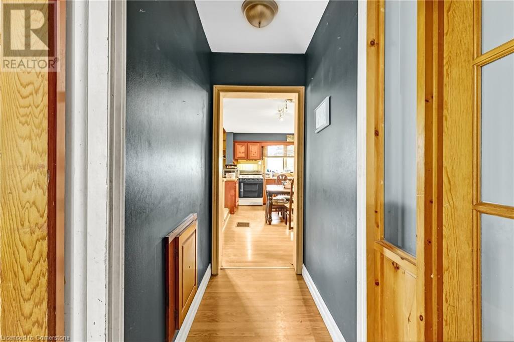 56 Victoria Avenue E, Crediton, Ontario  N0M 1M0 - Photo 10 - 40629415