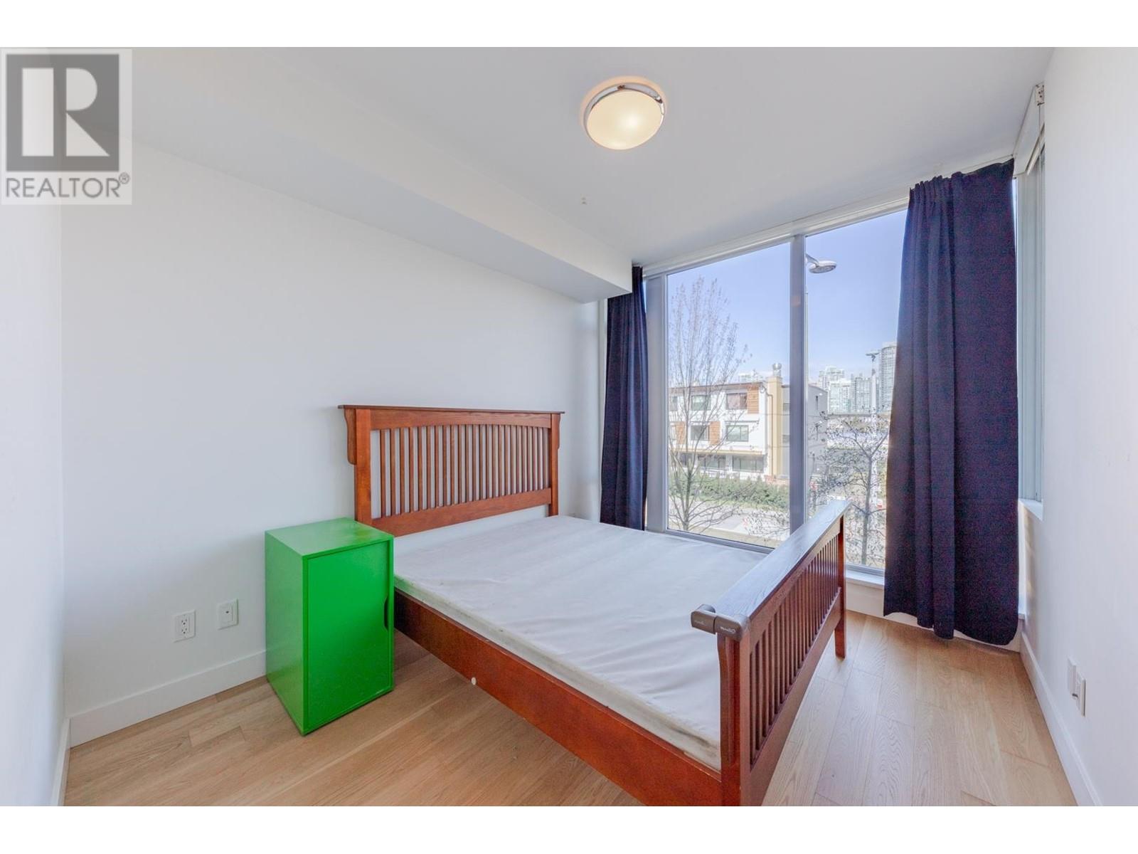 Listing Picture 27 of 37 : 236 W 1ST AVENUE, Vancouver / 溫哥華 - 魯藝地產 Yvonne Lu Group - MLS Medallion Club Member