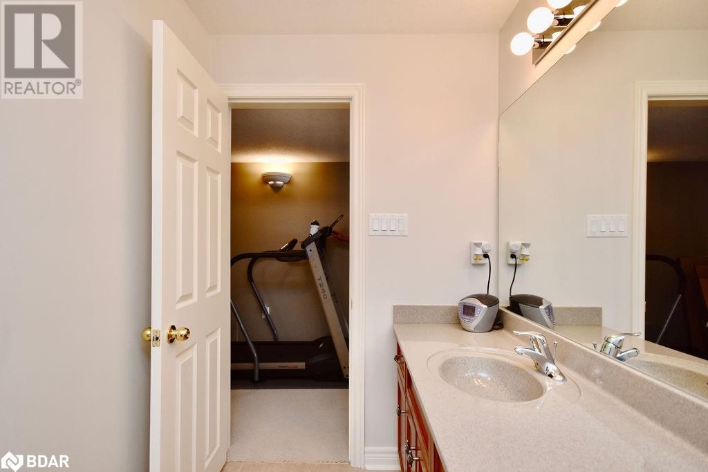 167 Crompton Drive, Barrie, Ontario  L4M 6P1 - Photo 36 - 40585728