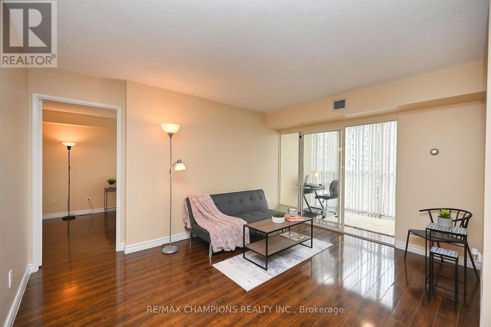 1511 - 285 Enfield Place, Mississauga (City Centre), Ontario  L5B 3Y6 - Photo 6 - W9249008