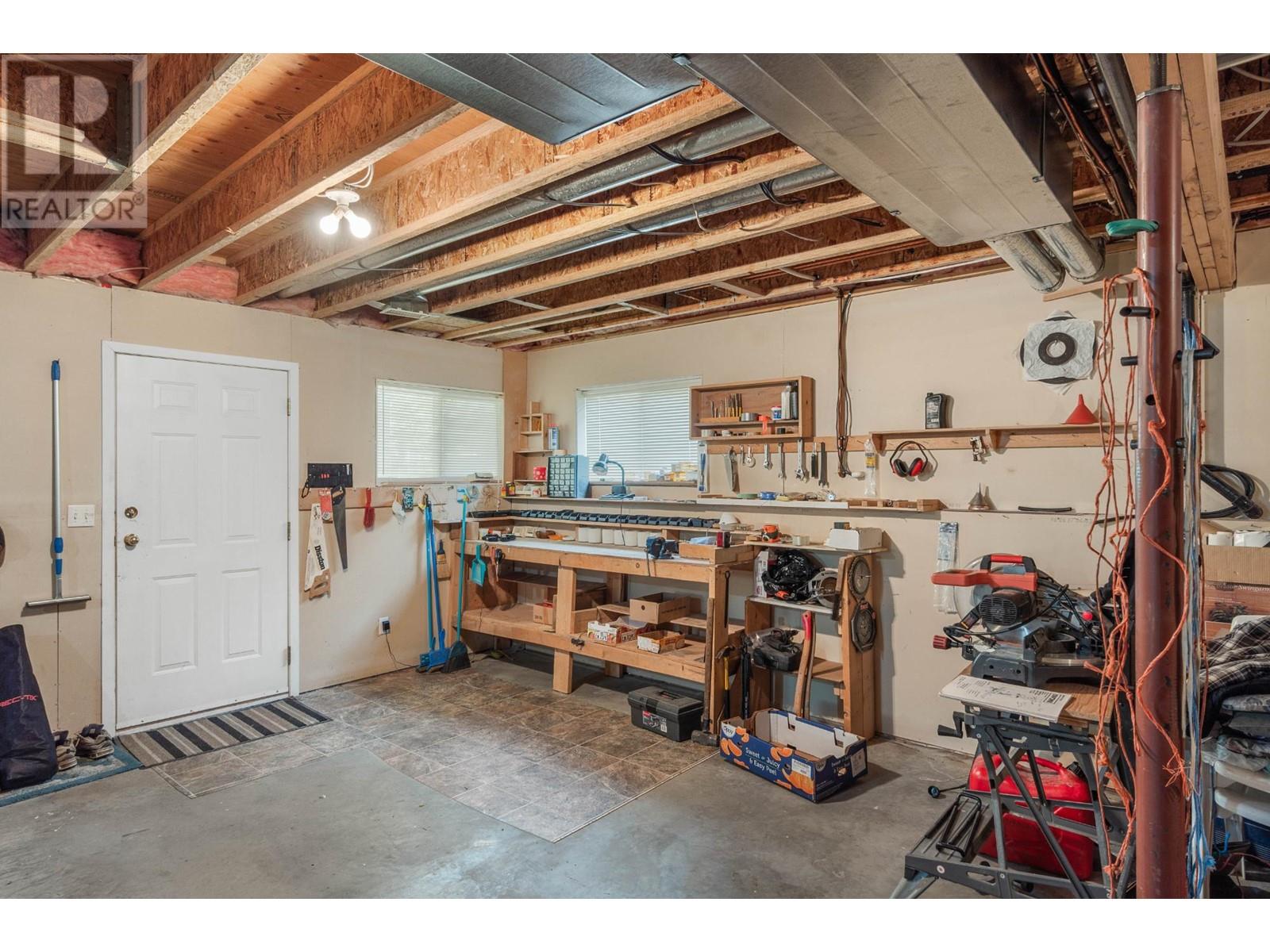 384 Melrose Place, Kamloops, British Columbia  V2C 6S1 - Photo 31 - 180312