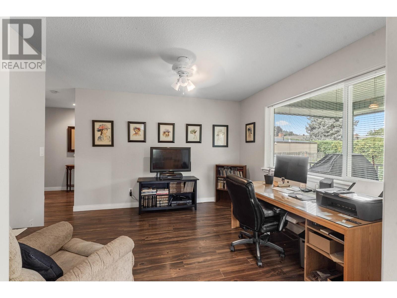 384 Melrose Place, Kamloops, British Columbia  V2C 6S1 - Photo 6 - 180312