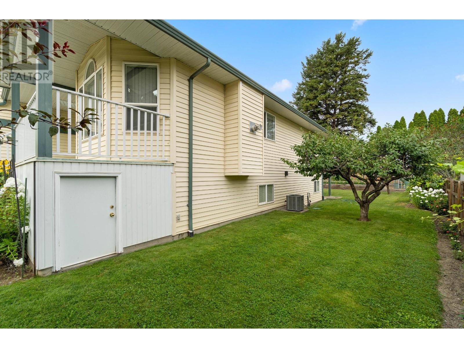 384 Melrose Place, Kamloops, British Columbia  V2C 6S1 - Photo 36 - 180312