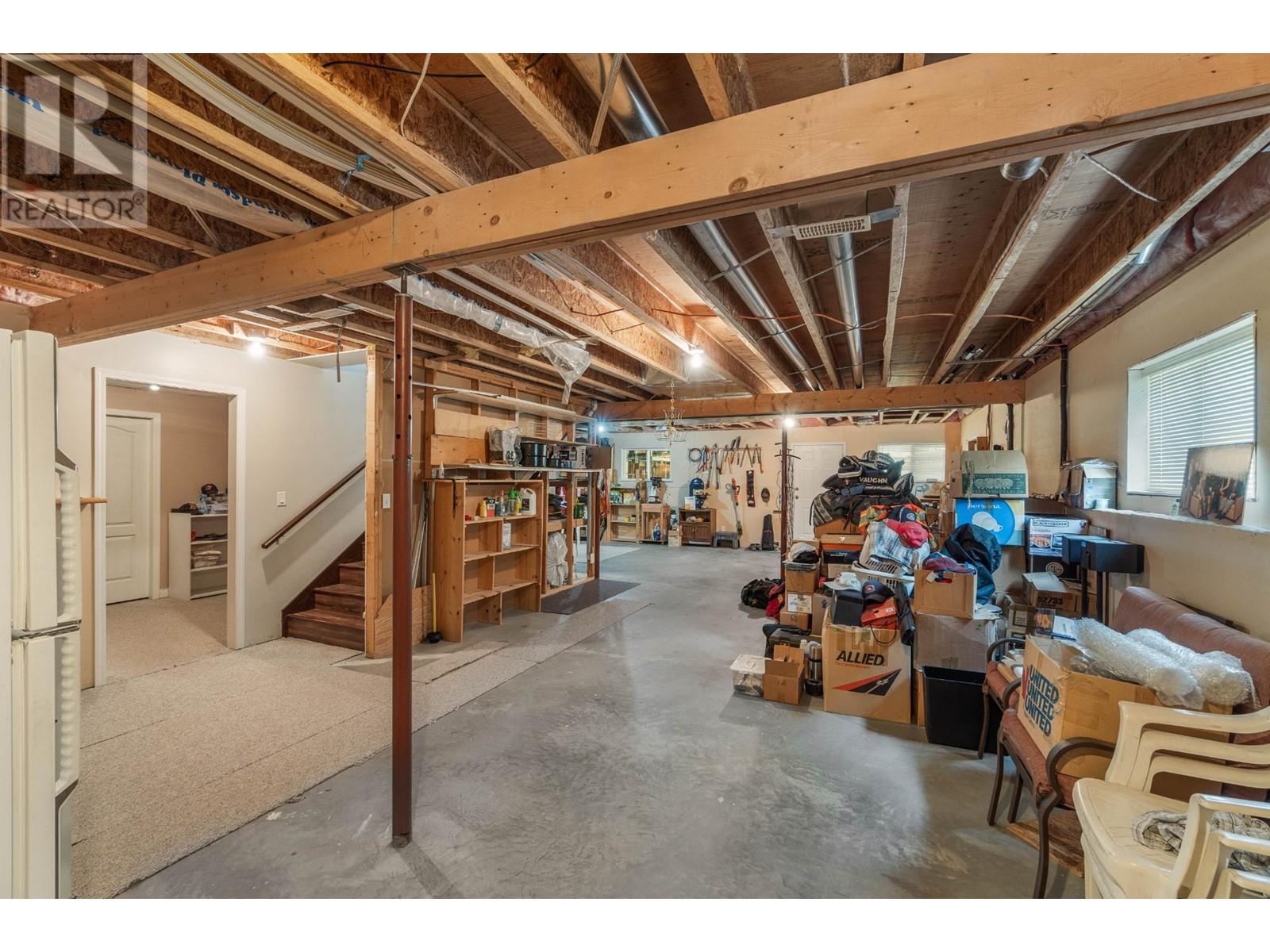 384 Melrose Place, Kamloops, British Columbia  V2C 6S1 - Photo 33 - 180312