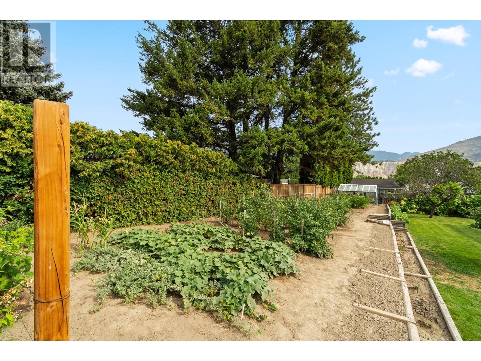 384 Melrose Place, Kamloops, British Columbia  V2C 6S1 - Photo 42 - 180312