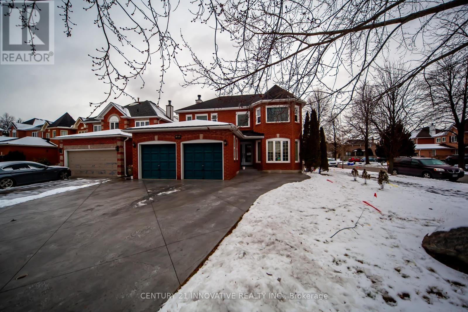 B - 1075 Wildrose Crescent, Pickering (Liverpool), Ontario  L1X 2R3 - Photo 2 - E9249060