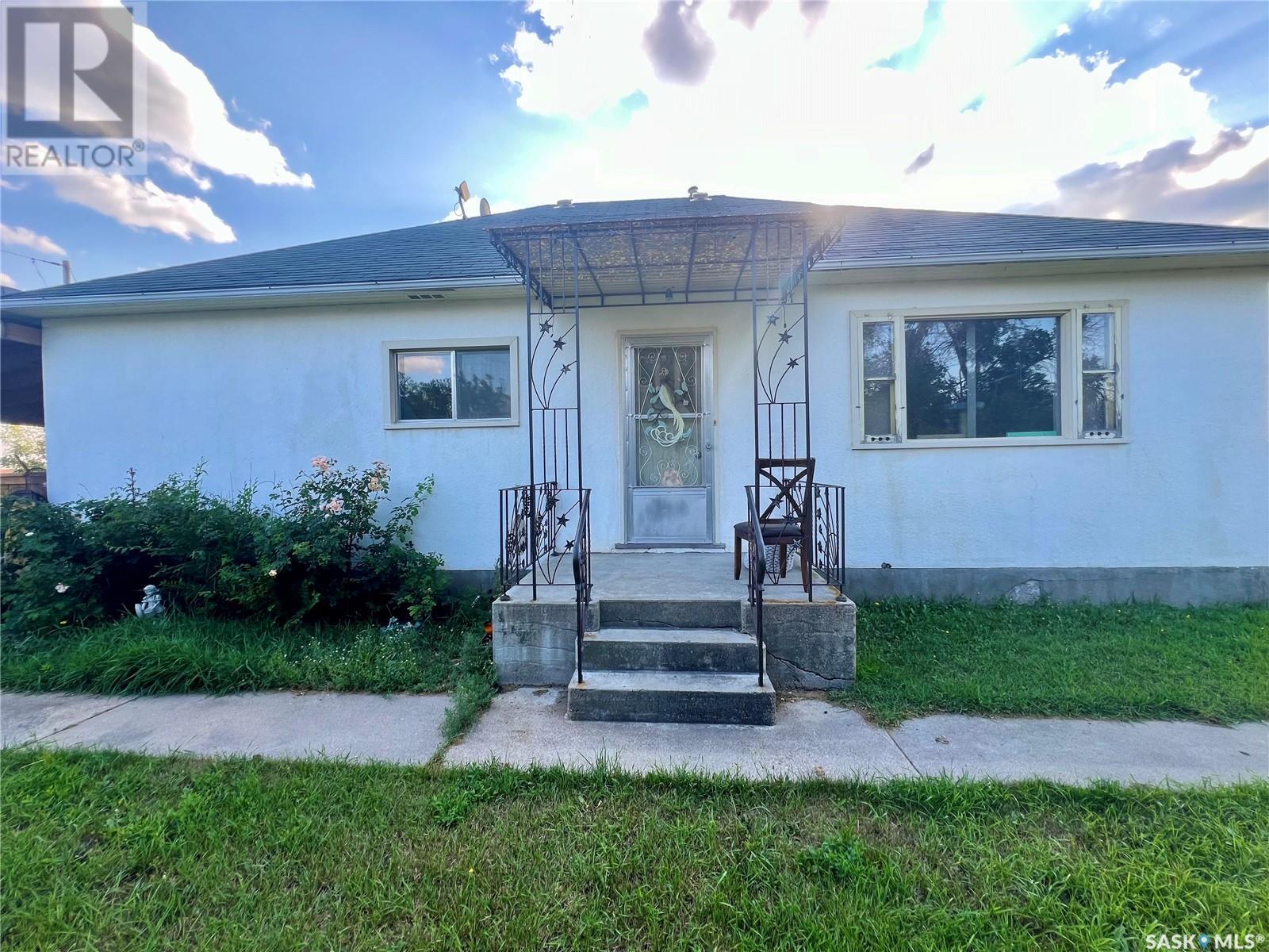 103 1st Avenue W, Tessier, Saskatchewan  S0L 3G0 - Photo 1 - SK980093