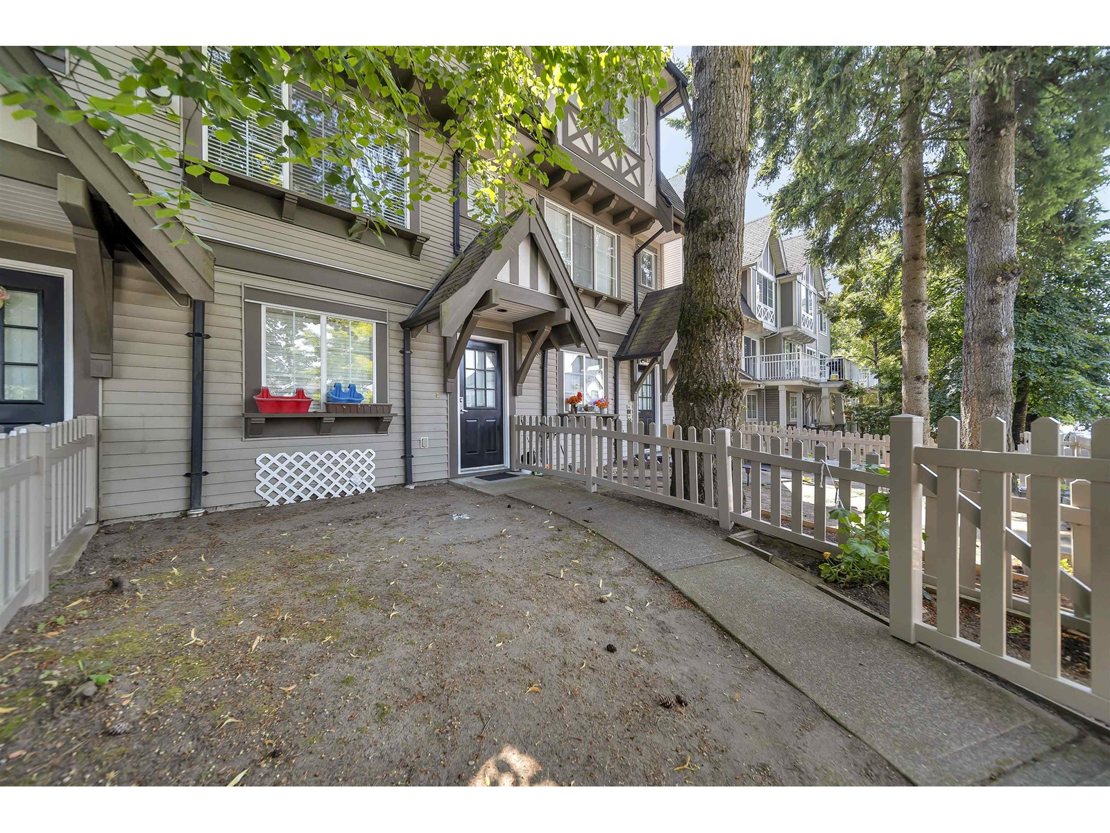 6 12778 66 Avenue, Surrey, British Columbia  V3W 1K9 - Photo 1 - R2909852