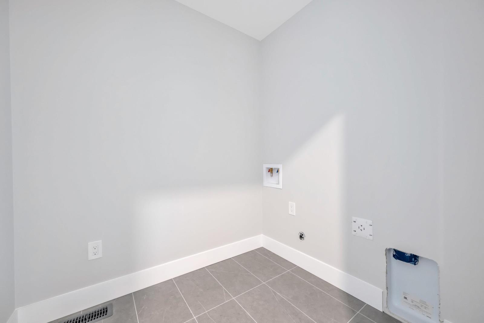 1959 Woodside Boulevard, Mt Woodside, Agassiz, British Columbia V0M 1A1 - Photo 25 - R2872283