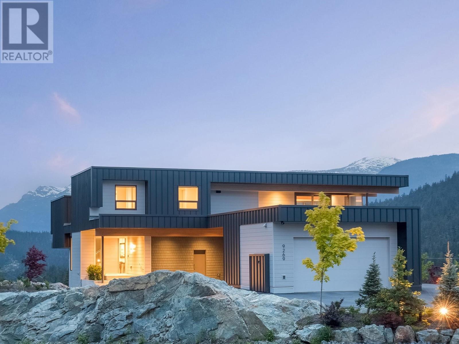 9269 Wedgemount Plateau Drive, Whistler, British Columbia  V8E 1M1 - Photo 1 - R2914082
