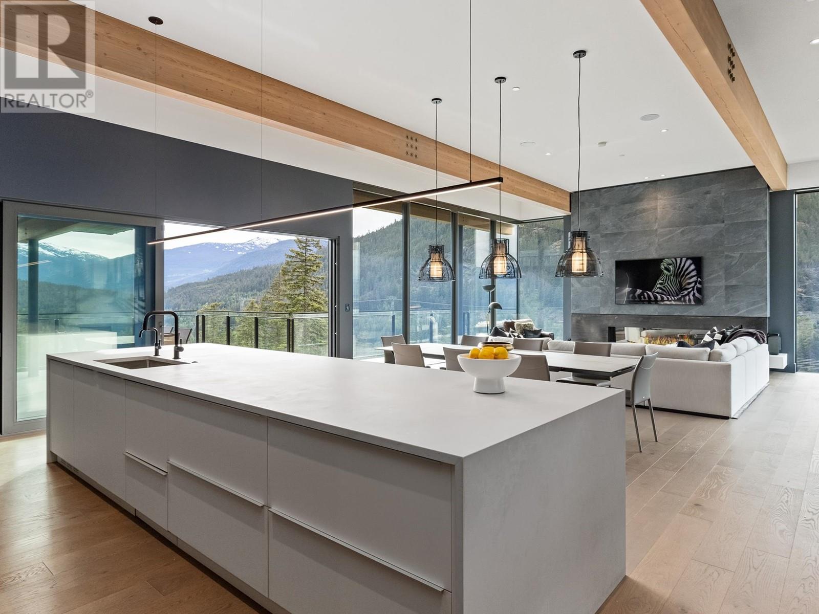 9269 Wedgemount Plateau Drive, Whistler, British Columbia  V8E 1M1 - Photo 14 - R2914082