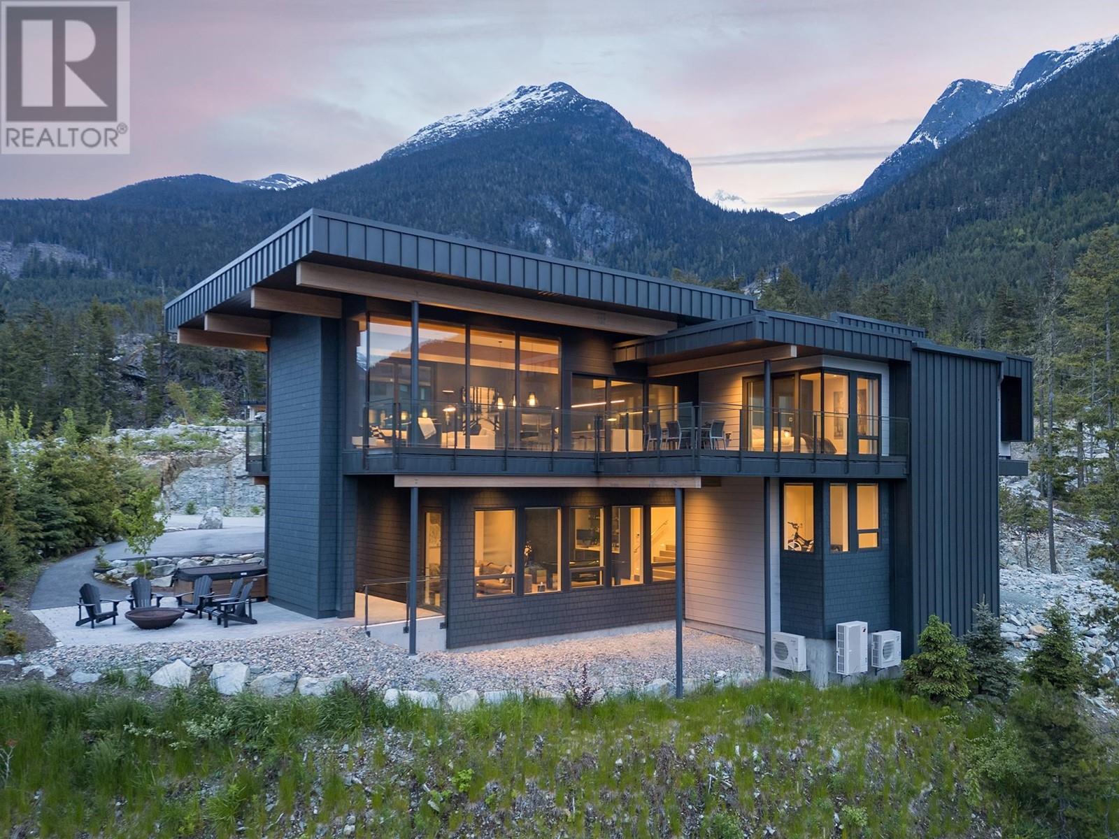 9269 Wedgemount Plateau Drive, Whistler, British Columbia  V8E 1M1 - Photo 2 - R2914082