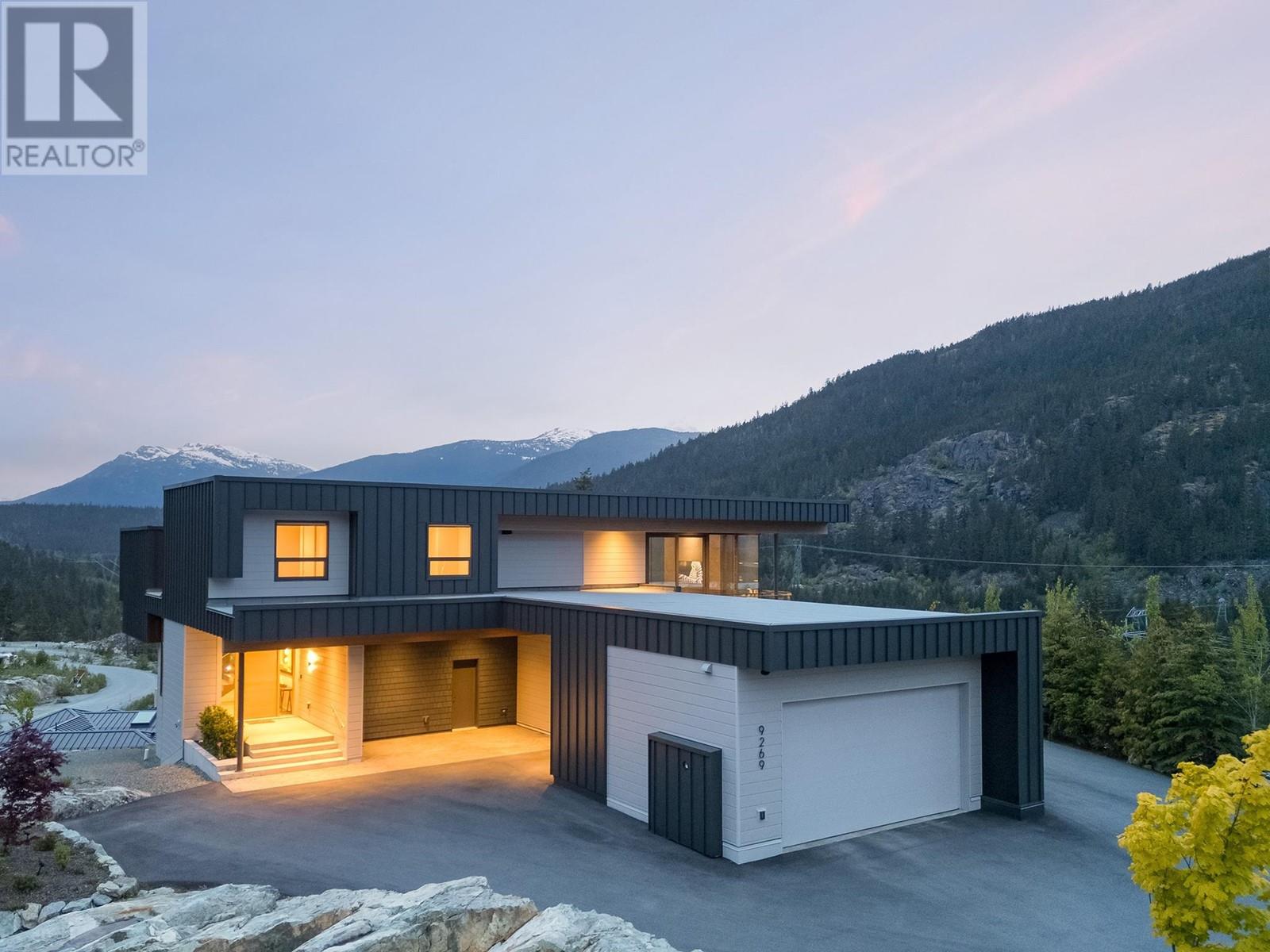 9269 Wedgemount Plateau Drive, Whistler, British Columbia  V8E 1M1 - Photo 33 - R2914082