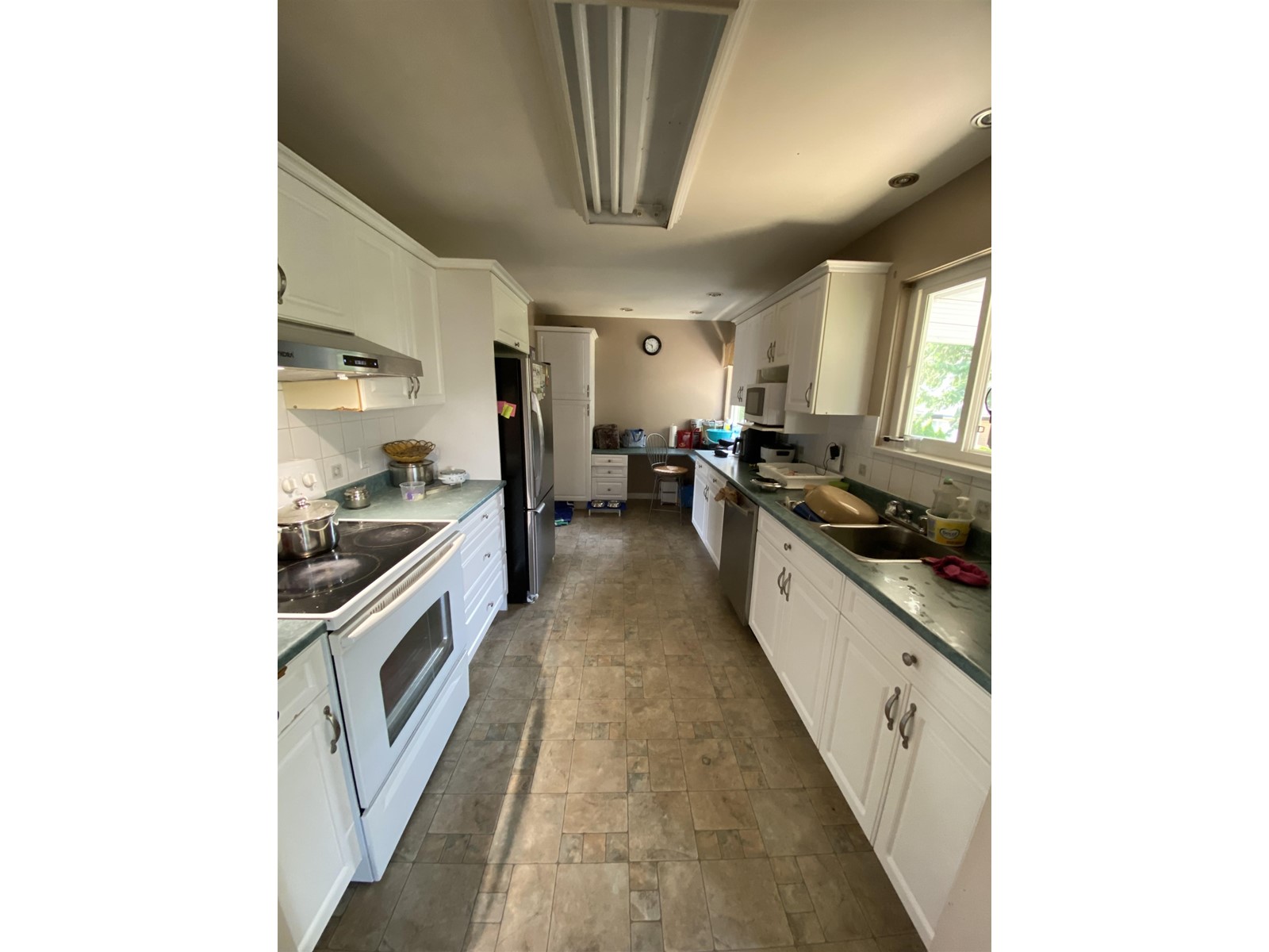 Property at 11525 81A AVENUE image 4