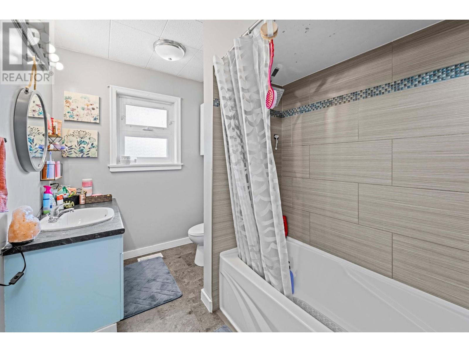 2391 Tranquille Rd, Kamloops, British Columbia  V2B 3N6 - Photo 8 - 180220