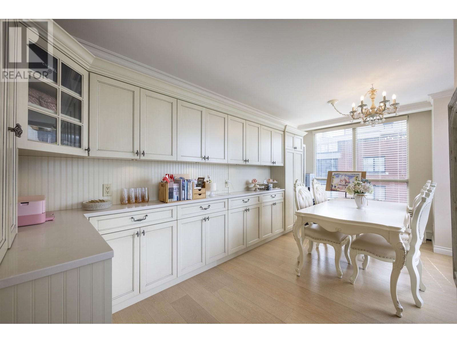 Listing Picture 15 of 28 : 10B 199 DRAKE STREET, Vancouver / 溫哥華 - 魯藝地產 Yvonne Lu Group - MLS Medallion Club Member