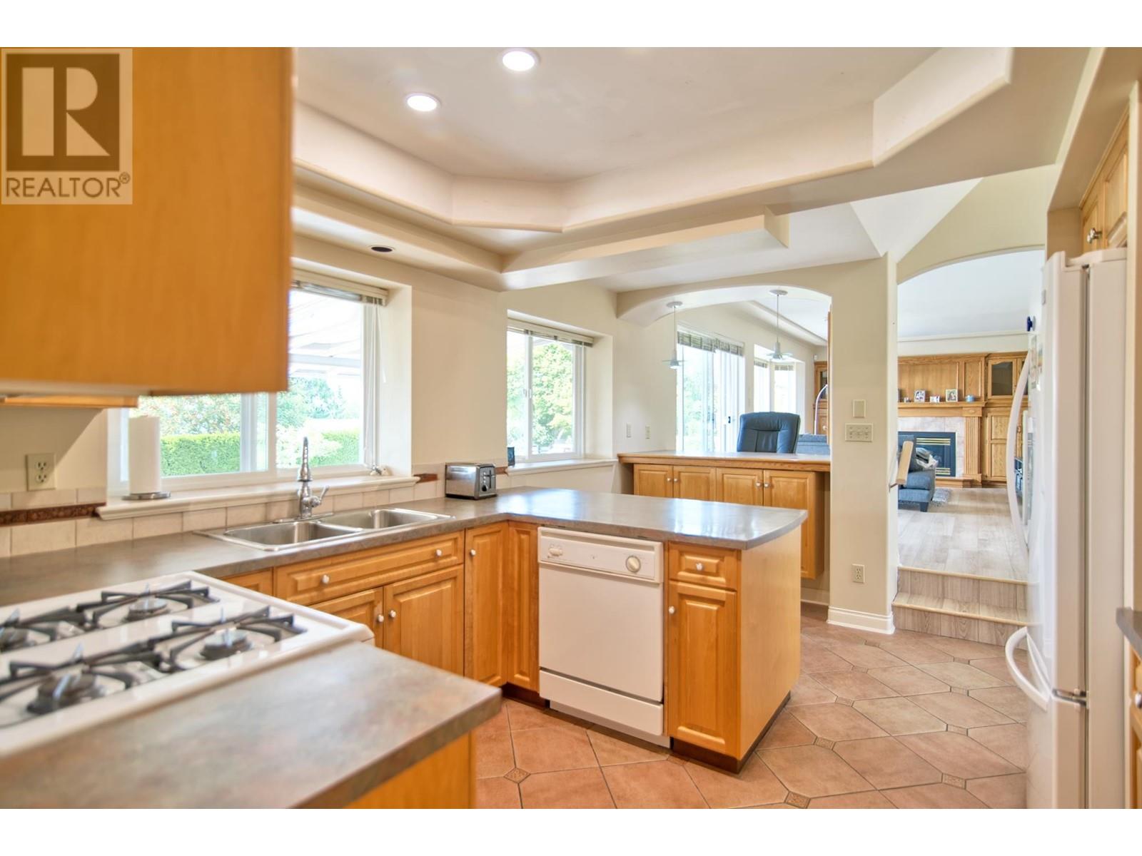 4779 Tamarack Place, Sechelt, British Columbia  V7Z 0E8 - Photo 13 - R2914139