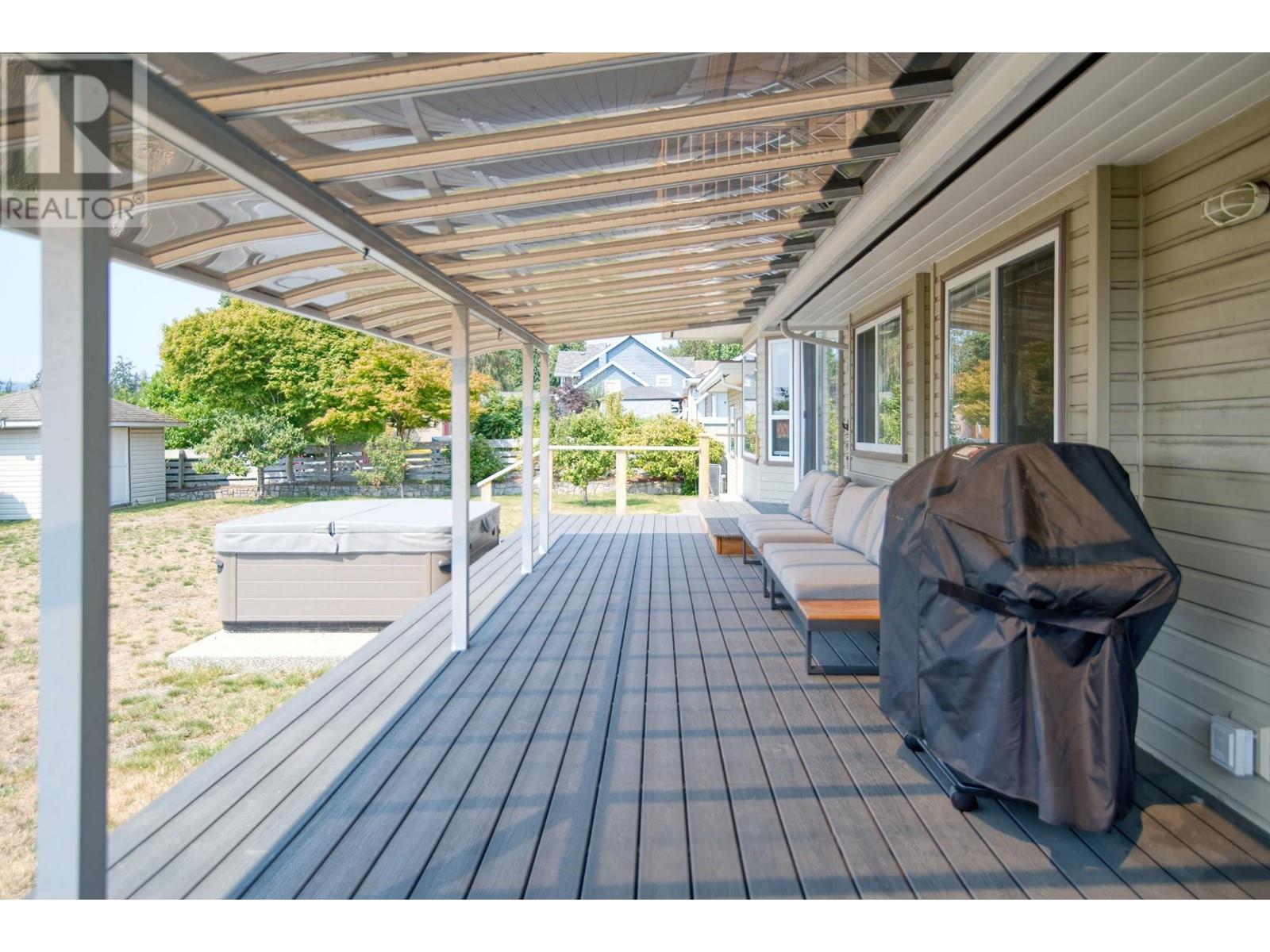 4779 Tamarack Place, Sechelt, British Columbia  V7Z 0E8 - Photo 19 - R2914139