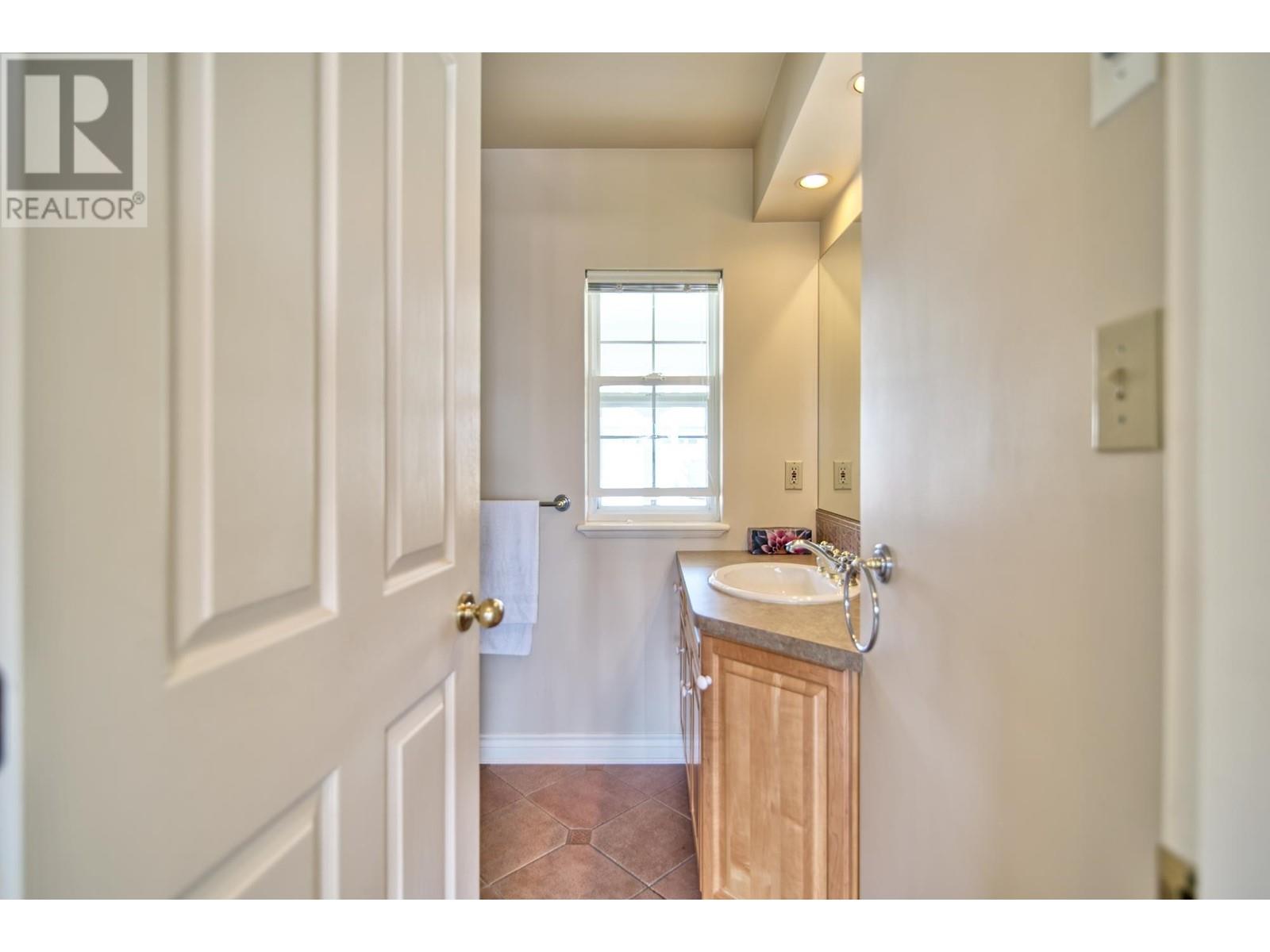 4779 Tamarack Place, Sechelt, British Columbia  V7Z 0E8 - Photo 24 - R2914139