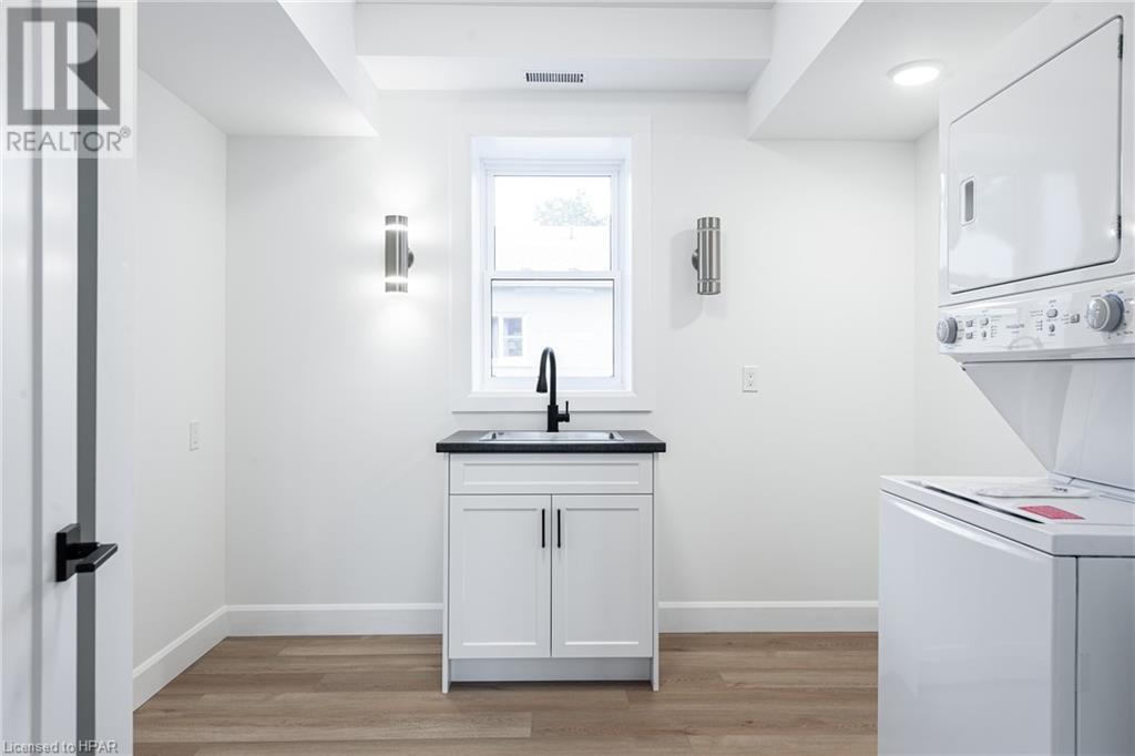 74 Church Street Unit# 1, Stratford, Ontario  N5A 2R2 - Photo 29 - 40624400