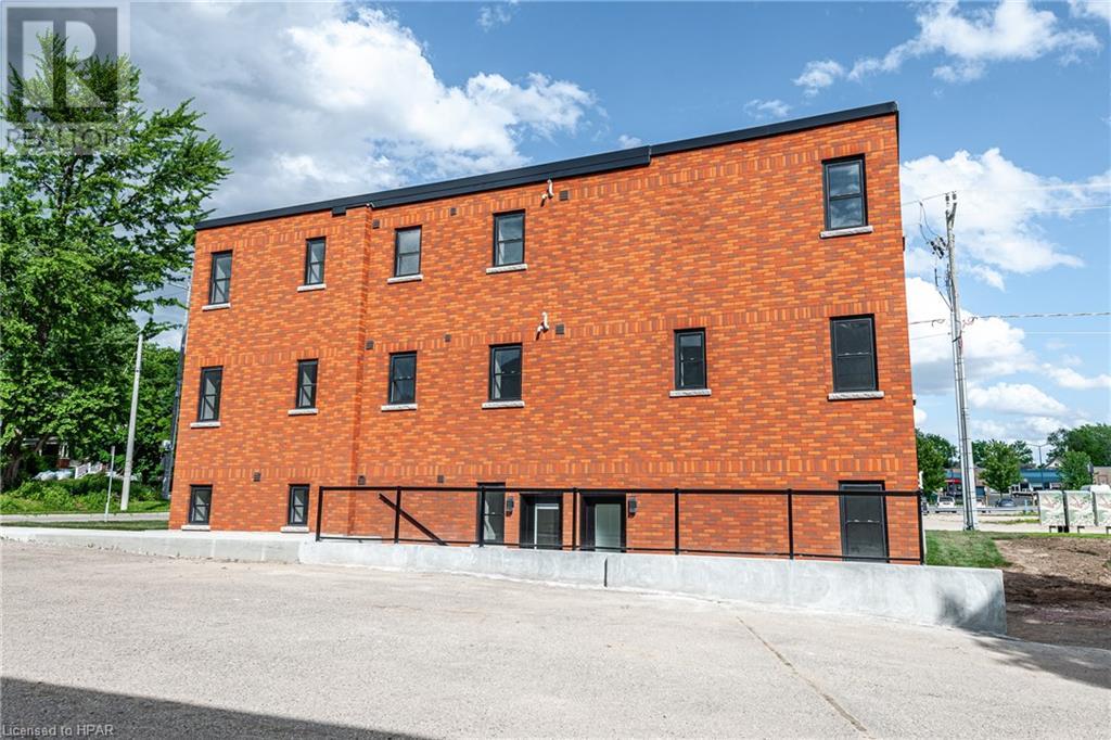 74 Church Street Unit# 1, Stratford, Ontario  N5A 2R2 - Photo 4 - 40624400