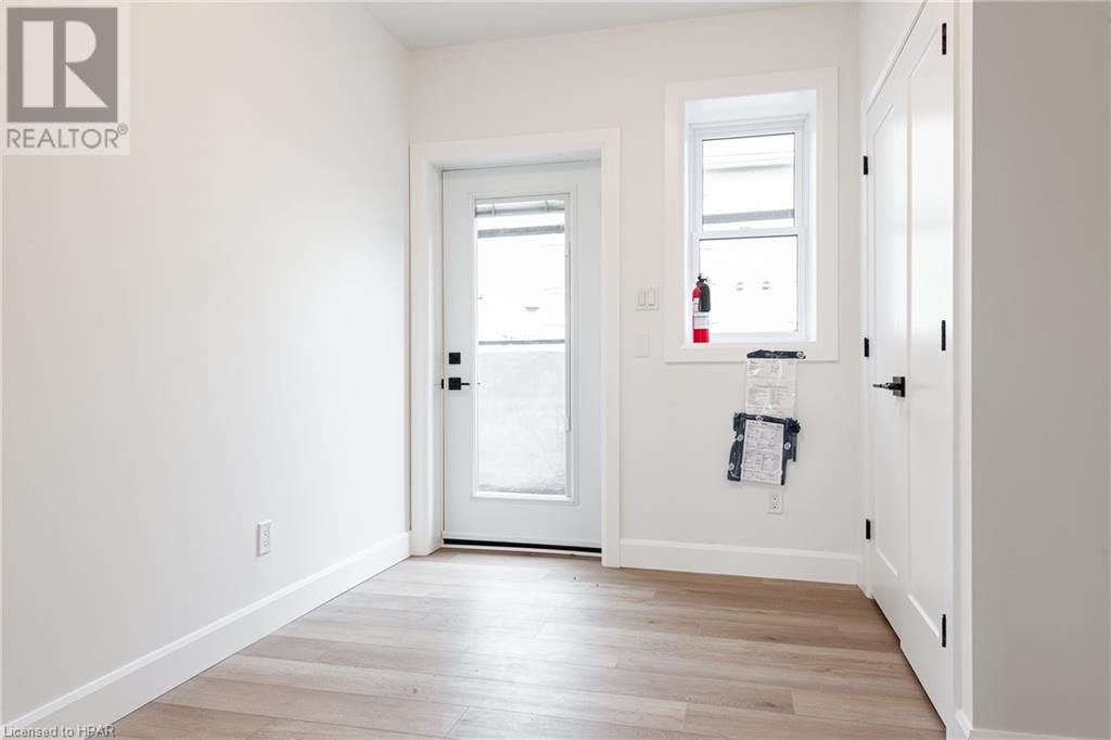 74 Church Street Unit# 1, Stratford, Ontario  N5A 2R2 - Photo 6 - 40624400