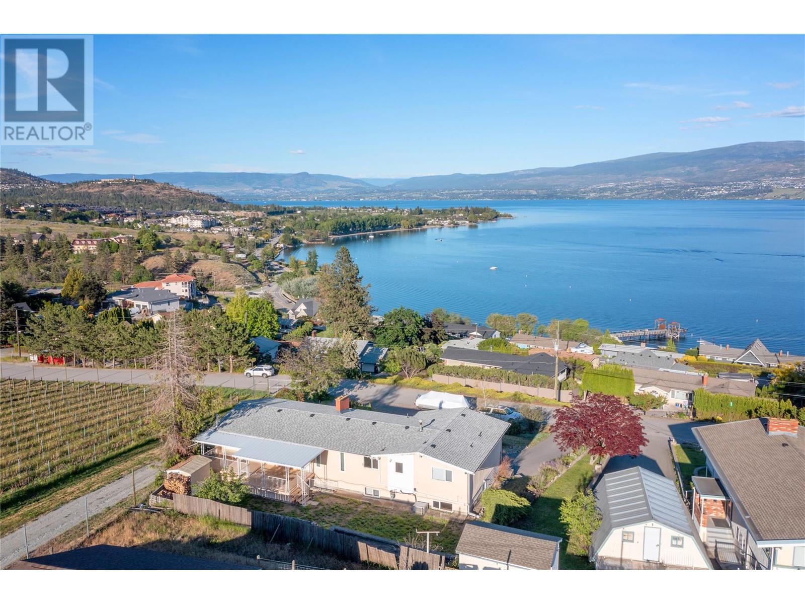 3906 Harding Road West Kelowna