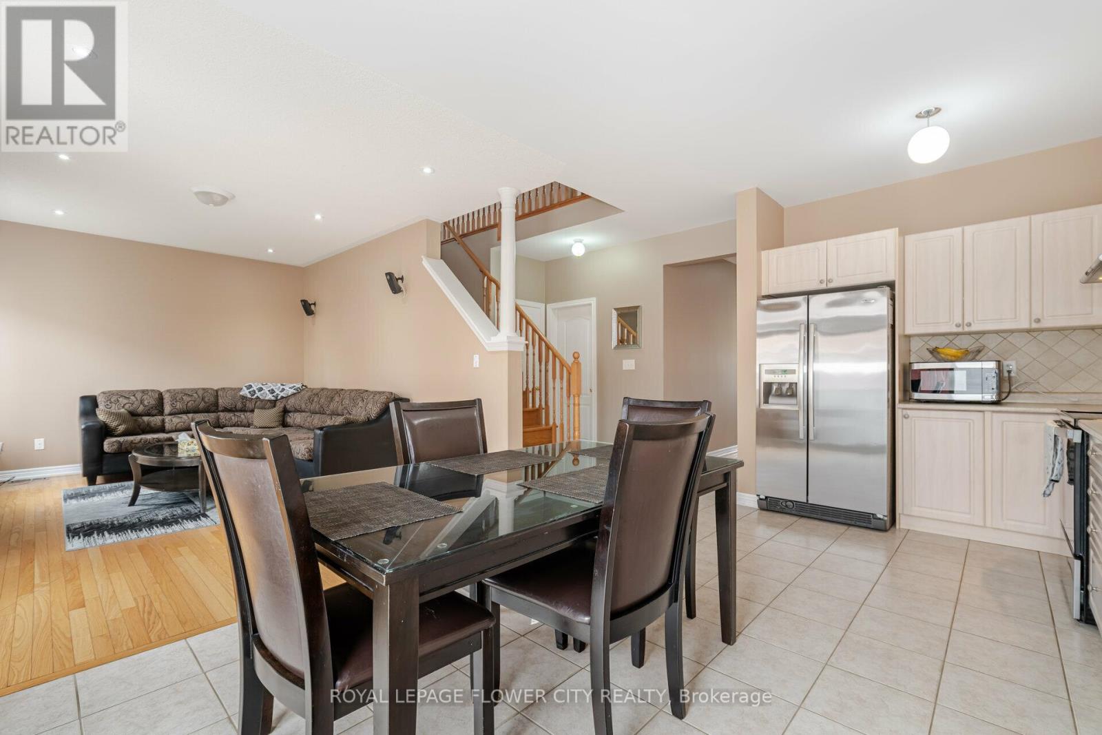 18 Openbay Gardens, Brampton (Sandringham-Wellington North), Ontario  L6R 0V3 - Photo 14 - W9249833