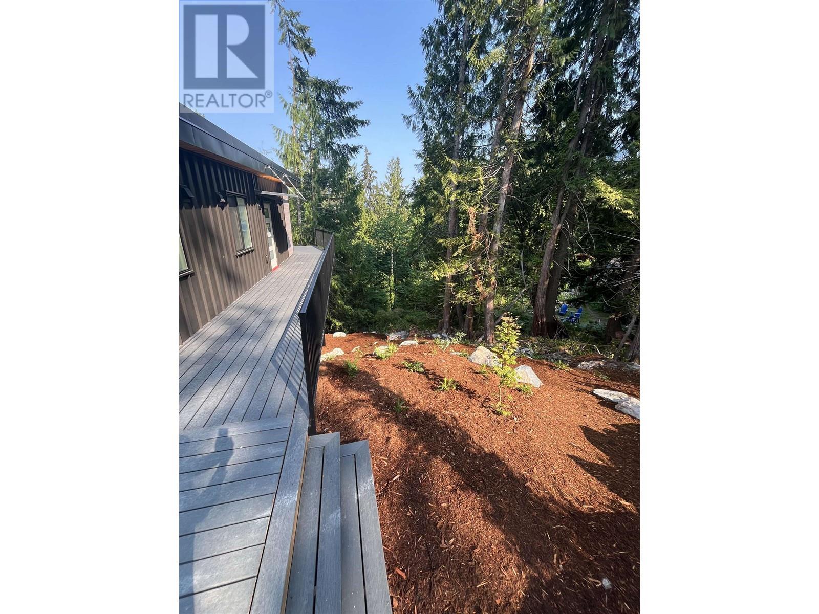 5790 Tillicum Bay Road, Sechelt, British Columbia  V7Z 0C7 - Photo 4 - R2914075