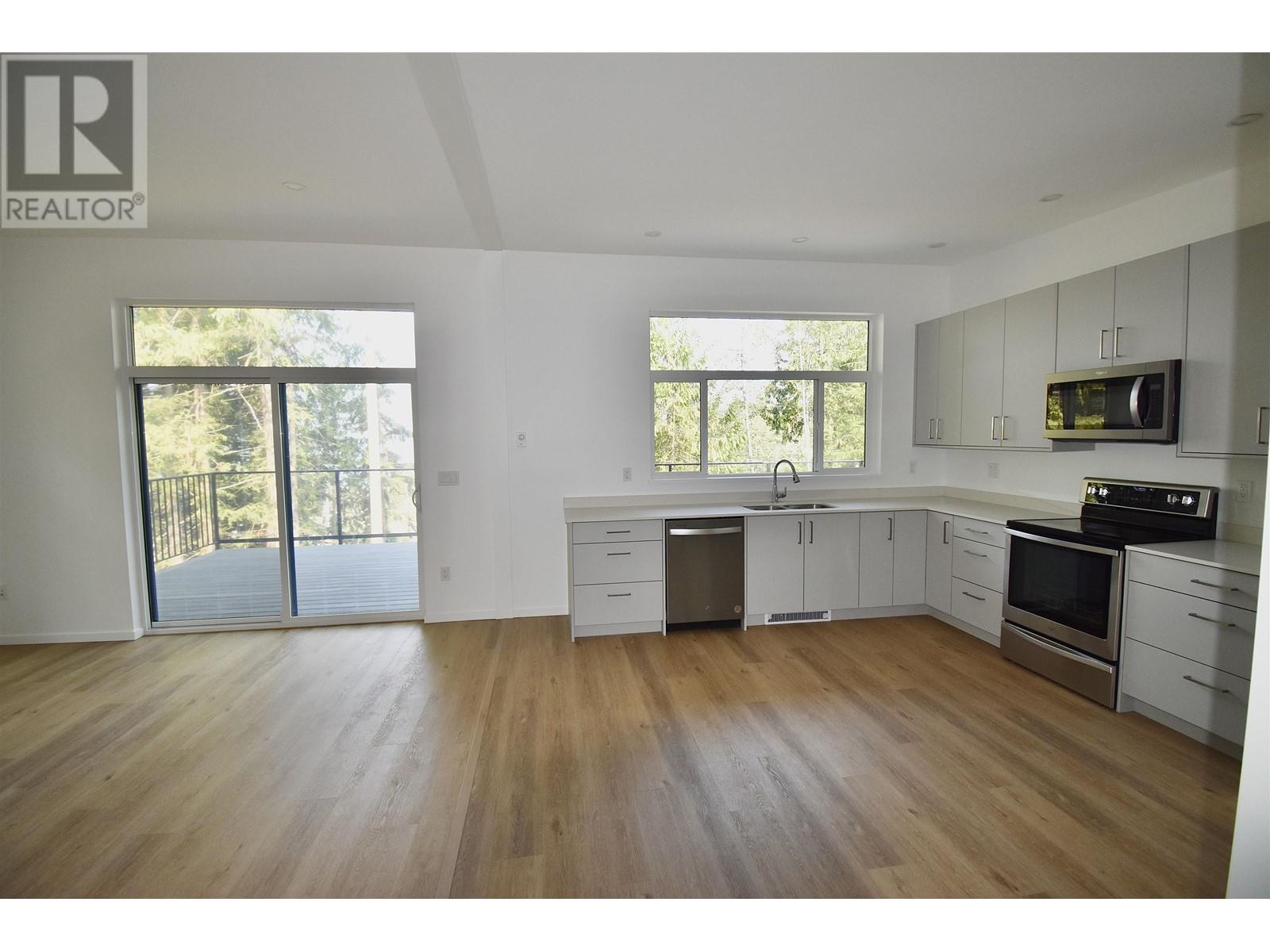 5790 Tillicum Bay Road, Sechelt, British Columbia  V7Z 0C7 - Photo 8 - R2914075