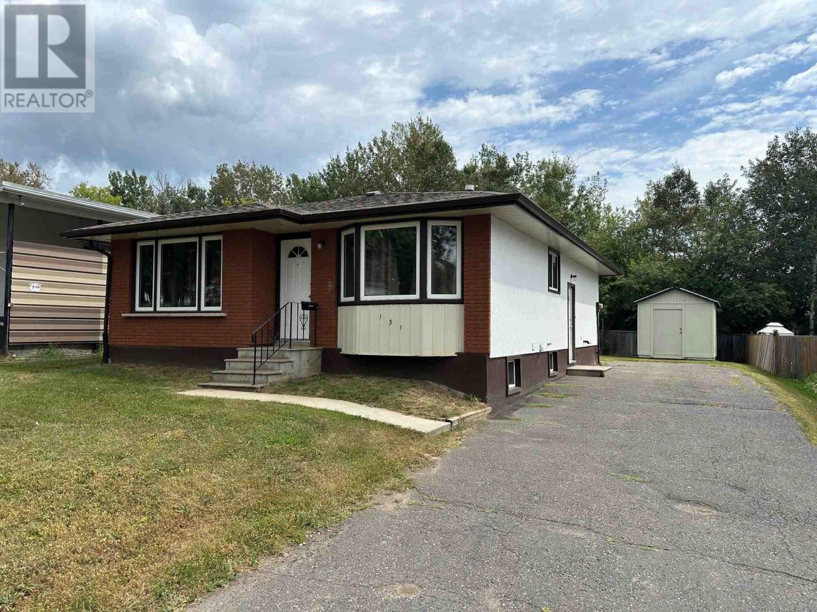 131 Ravenwood AVE, thunder bay, Ontario