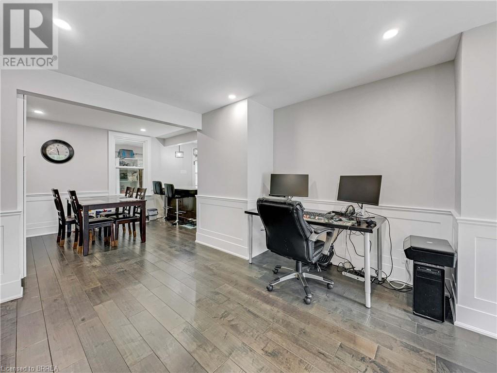 223 Sydenham Street, Brantford, Ontario  N3R 3Z6 - Photo 10 - 40631600