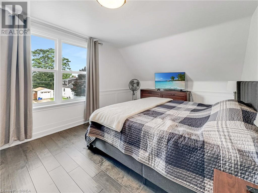 223 Sydenham Street, Brantford, Ontario  N3R 3Z6 - Photo 18 - 40631600