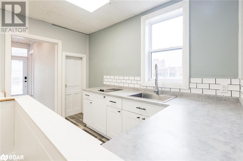 523 Elizabeth Street, Midland, Ontario  L4R 2A2 - Photo 6 - 40631809