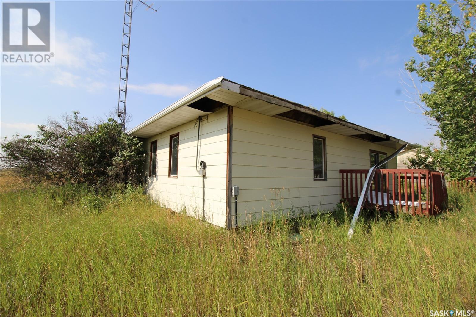 402 Cloverly Avenue, Dollard, Saskatchewan  S0N 0S0 - Photo 9 - SK980430