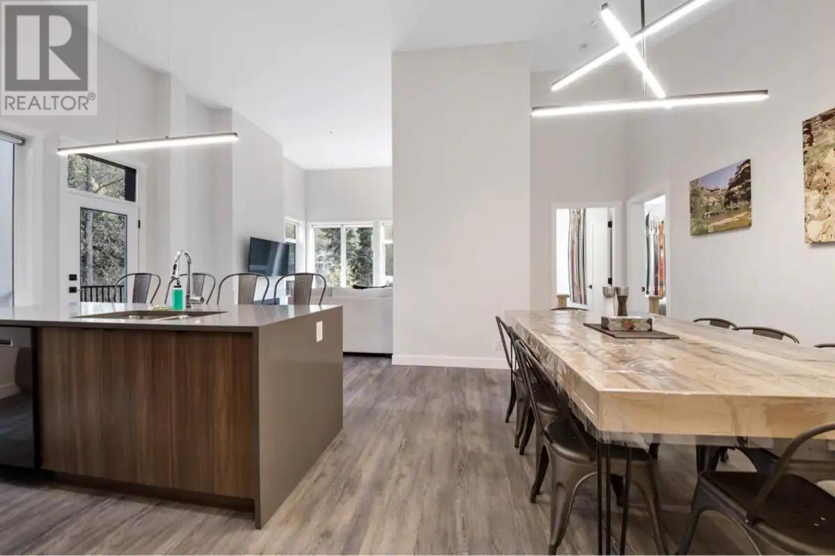 302-1130 Sun Peaks Rd, Sun Peaks, British Columbia   - Photo 2 - 180321