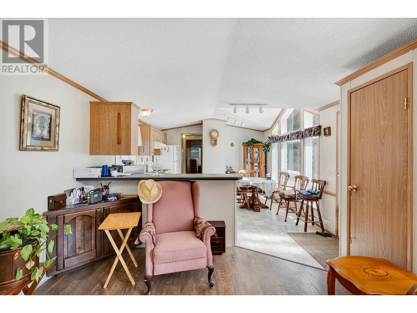 46 Blackpool Road, Clearwater, British Columbia  V0E 1N2 - Photo 7 - 180323