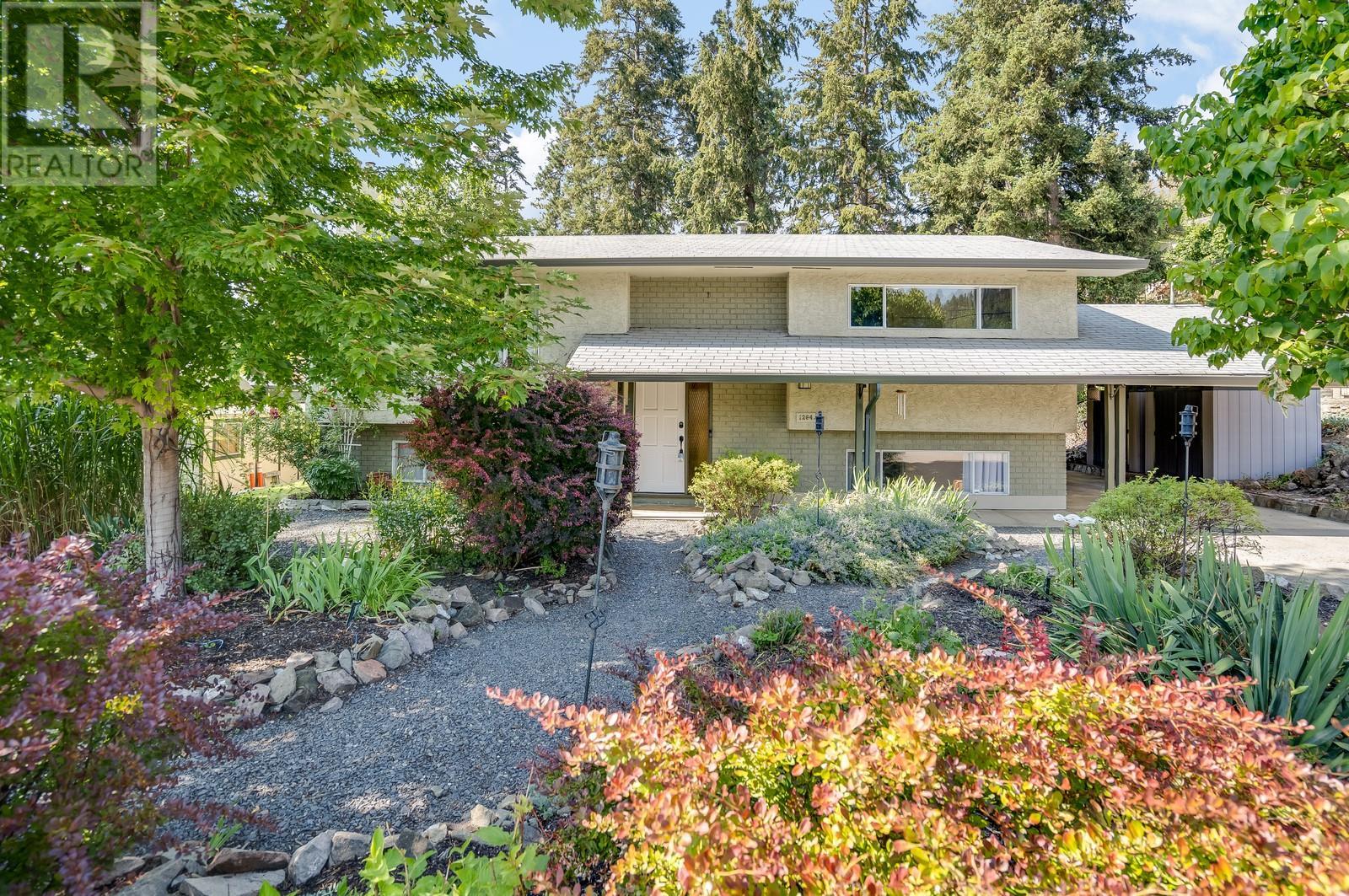 1264 Rio Drive Kelowna