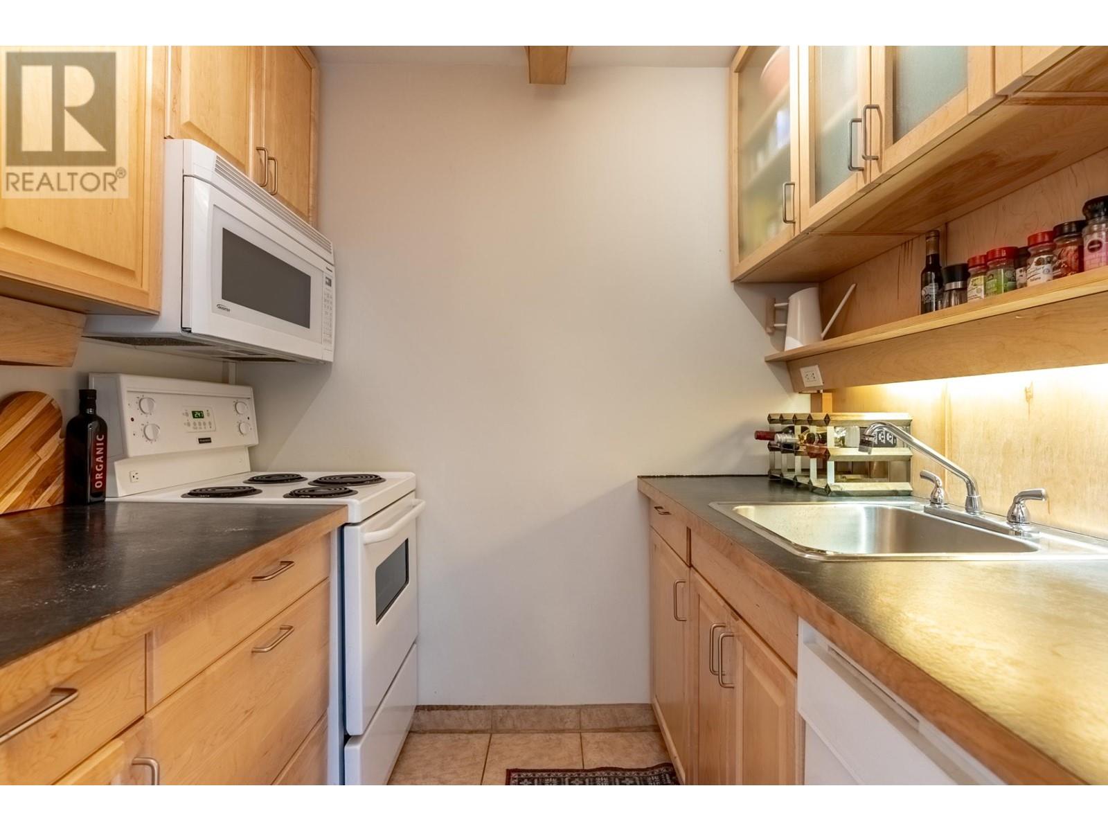 114-870 Mcqueen Drive, Kamloops, British Columbia  V2B 7X9 - Photo 12 - 180327