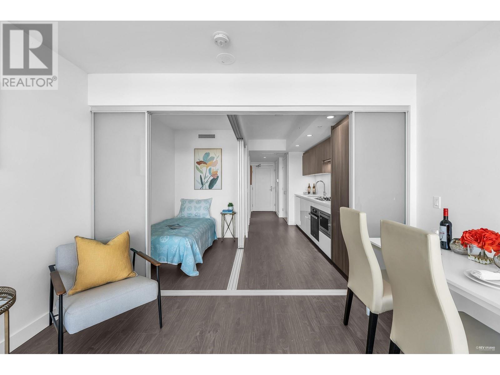 Listing Picture 8 of 25 : 522 6328 NO. 3 ROAD, Richmond / 烈治文 - 魯藝地產 Yvonne Lu Group - MLS Medallion Club Member