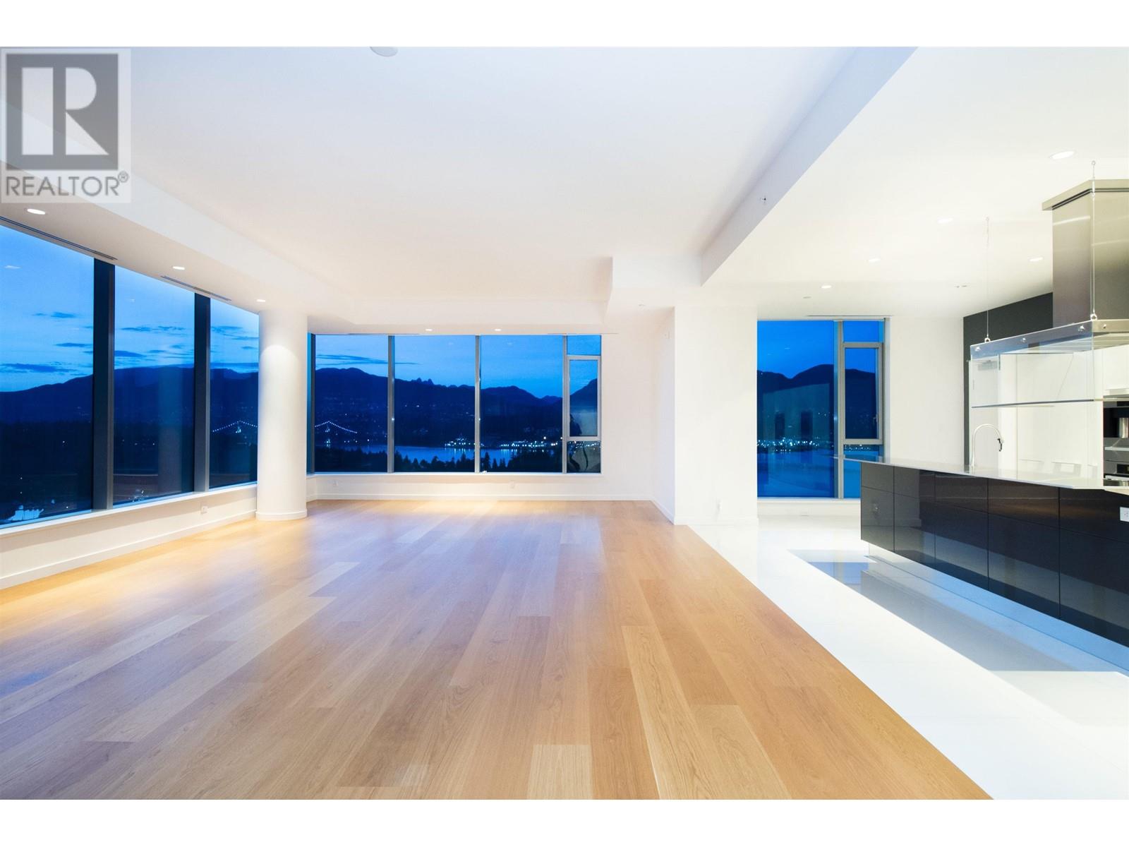 Property at 2601 277 THURLOW STREET image 2