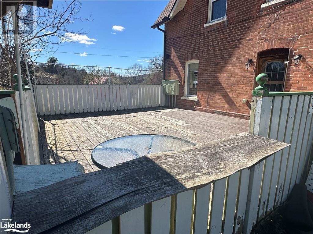 120 Ontario Street, Burk's Falls, Ontario  P0A 1C0 - Photo 2 - 40528568